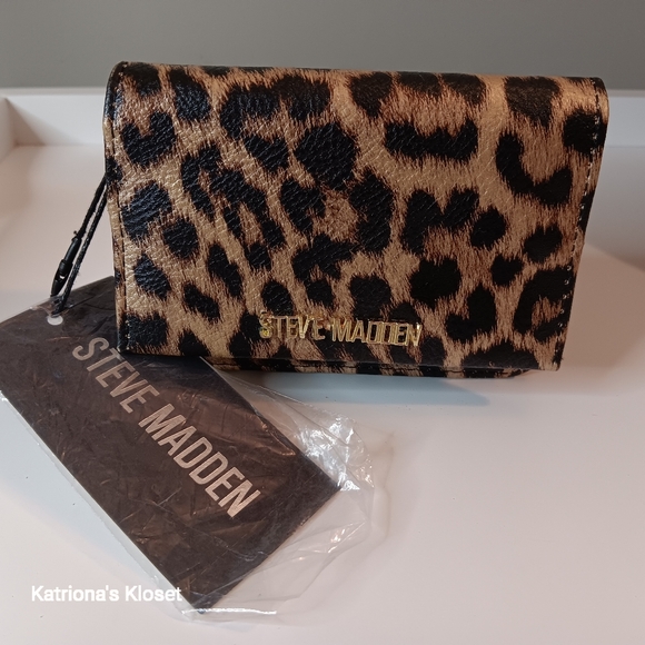 Steve Madden Handbags - Steve Madden Metallic Leopard Print Wallet